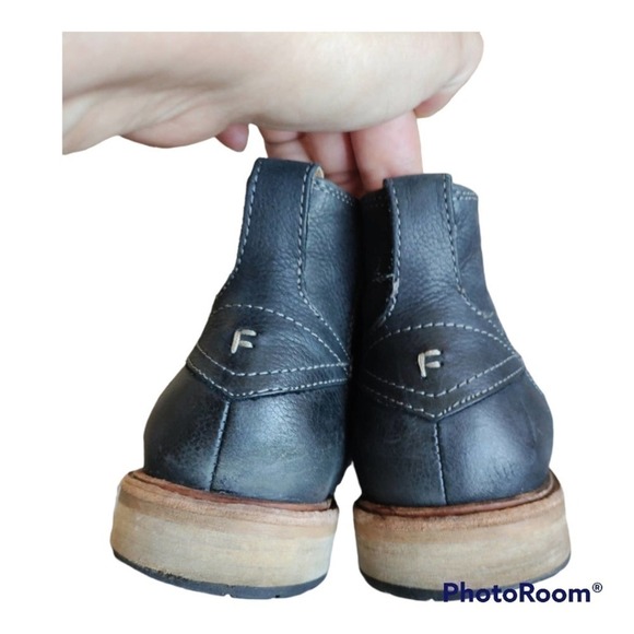Florsheim pull-on black leather boots size 10.5 D main image 8